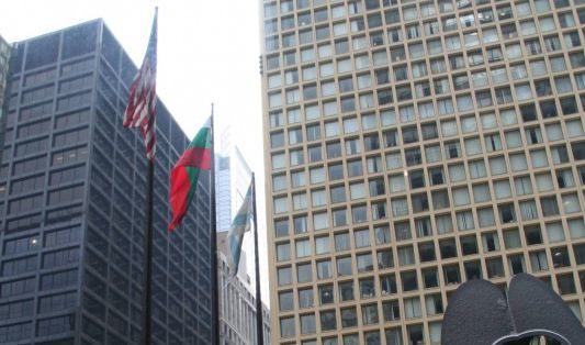 Българското знаме се развя в центъра на Чикаго
