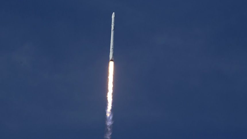 Видео: Неуспешното приземяване на ракетата на "SpaceX" в океана