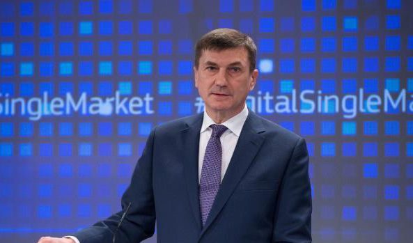 "В Естония, за първи път проведохме електронни избори през 2005 година. По време на тези избори само 10 хил. души гласуваха по електронен начин. Тази година проведохме парламентарни избори и по време на тях повече от 50% от гласовете бяха по електронен път", заяви заместник-председателят на ЕК за единния цифров пазар Андрус Ансип.