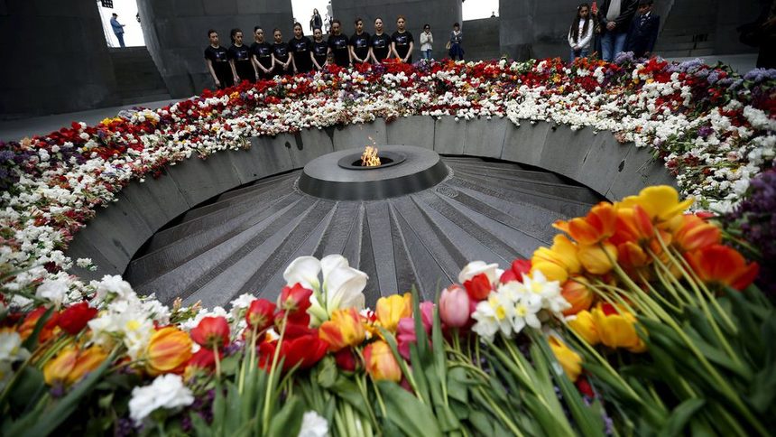 Мемориалния комплекс Цицернакаберд в Ереван