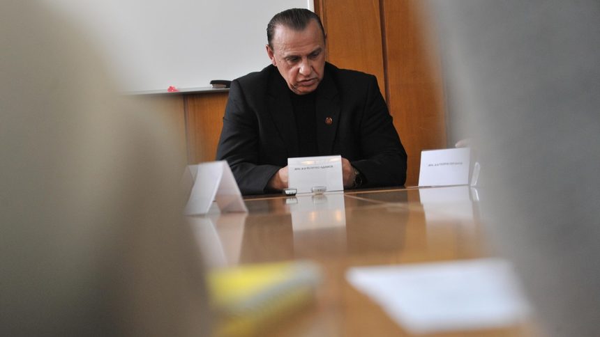 Величко Адамов