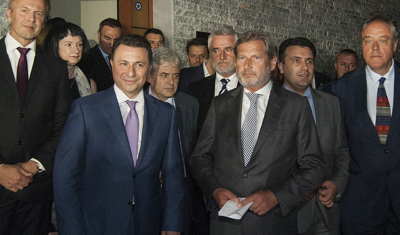 МИнистър-председателят на Македония Никола Груевски по време на срещата му с еврокомисаря за разширяването Йоханес Хан, 15-и юли 2015 г.