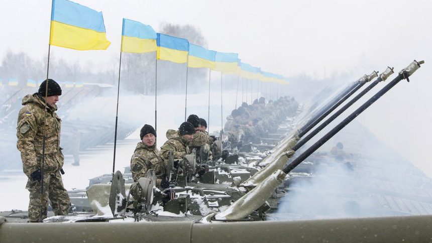 Пушки и гащи - украинската армия е спъвана от бюрокрацията