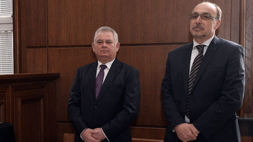 Киров (вляво) на едно от заседанията на съда, който се провеждаха при закрити врати