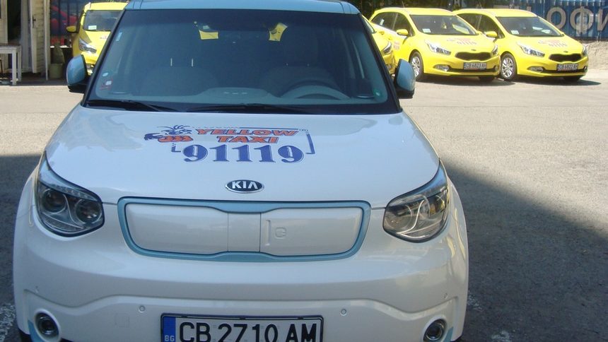 Безплатно такси на ток тръгна пилотно в София