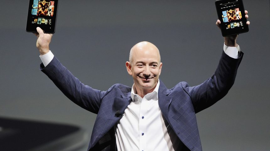 Amazon намалява фокуса си върху мобилните устройства