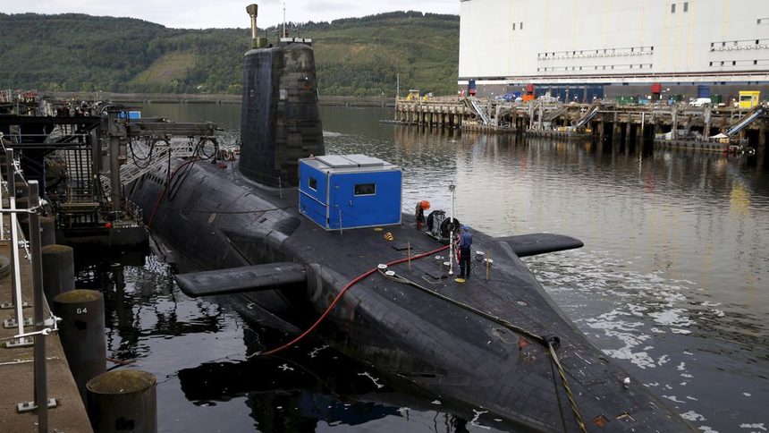 Лондон заделя 500 млн. лири за обновяване на базата за ядрени подводници в Шотландия