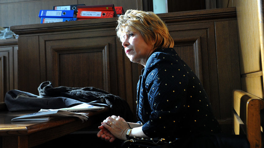 Емилия Масларова в Софийския градски съд при започването на делото срещу нея през 2011 г.