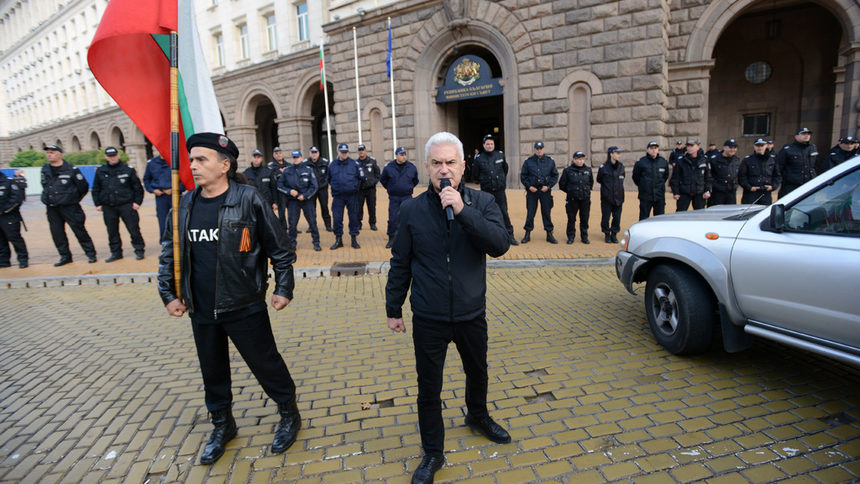 Волен Сидеров ще прави хайдушко движение