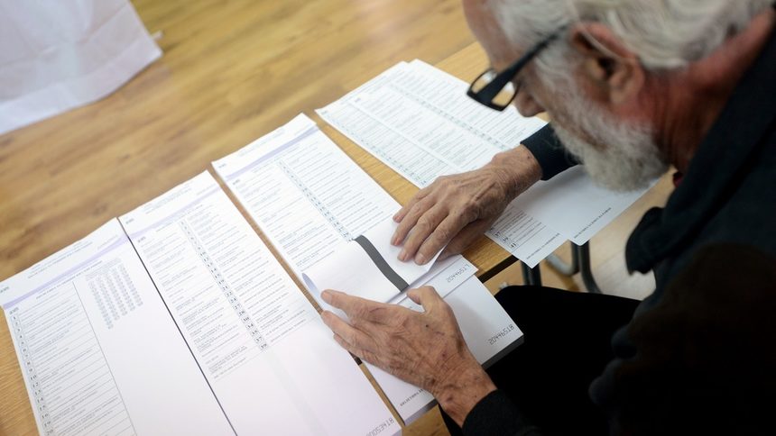 Печатниците поискаха отлагане на балотажа