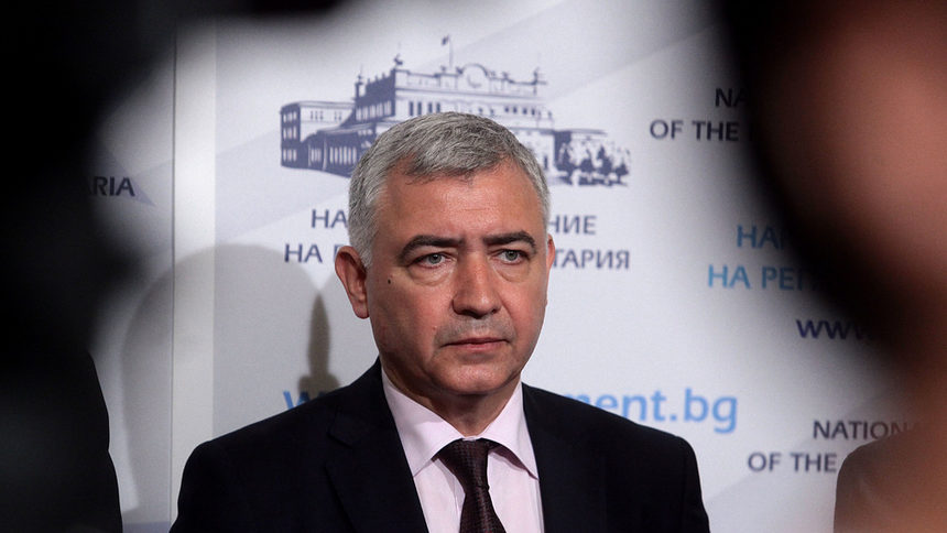 Оставките няма да решат проблемите в БСП, заяви Атанас Мерджанов