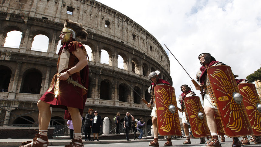 Рим остана без рикши и центуриони