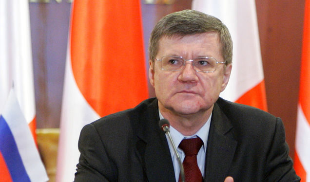 Юрий Чайка е главен прокурор на Русия от 2006г. насам.