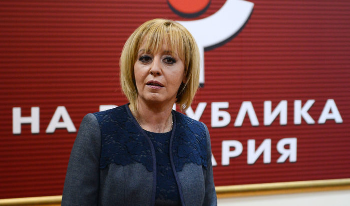 Мая Манолова
