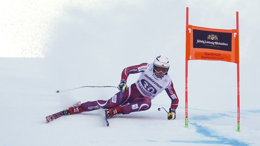 Норвежец взе първа победа в Световната купа по ски с триумф в Гармиш