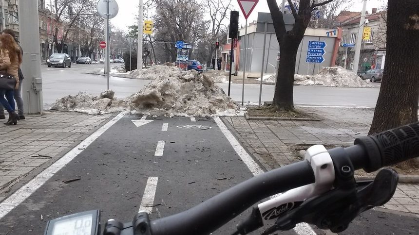 Русе дава заден със забраната за велосипедисти в паркове и пешеходни зони