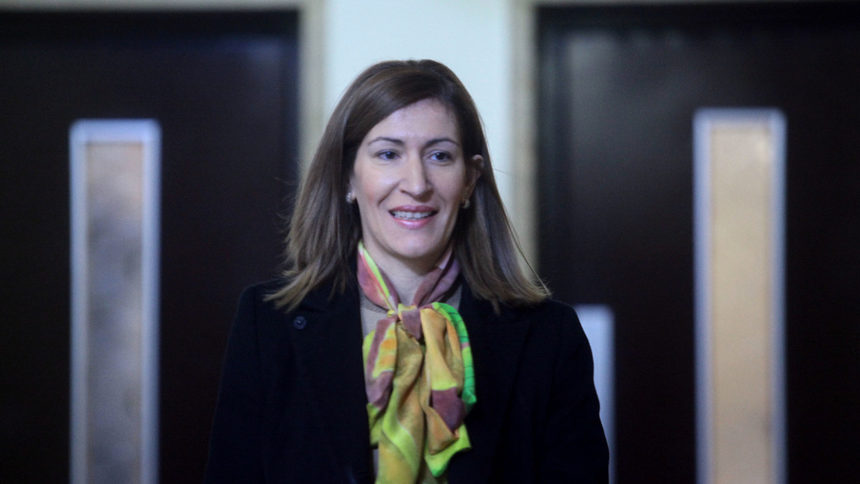Николина Ангелкова
