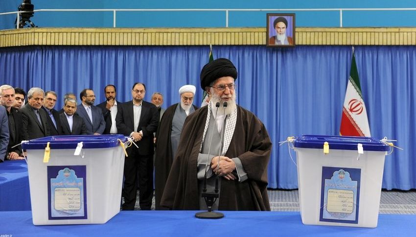 Новоизбраният състав на Съвета на експертите може да определи в следващите години кой да е наследникът на върховния духовен лидер аятолах Али Хаменей.