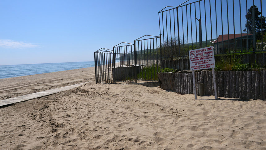 Забрана на бетона зад плажовете на Иракли, Карадере и Корал искат граждански сдружения