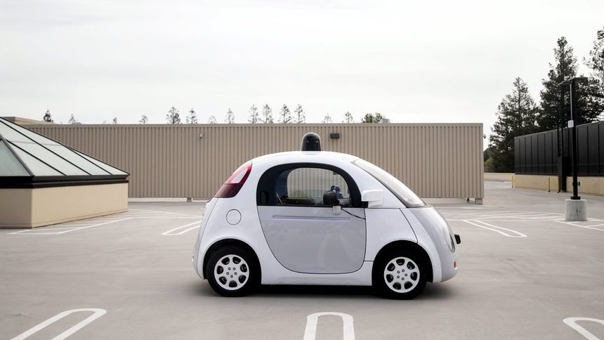 Напълно автономните автомобили може да са готови след 30 години, смята Google