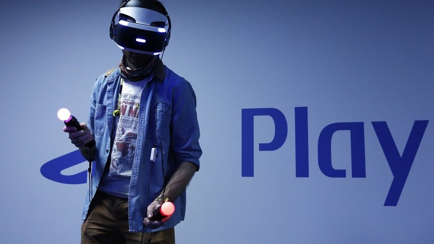Sony подготвя нова версия на PlayStation 4 за виртуална реалност