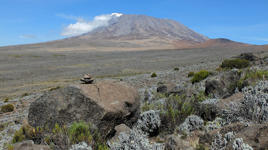 Танзания обмисля да строи лифт на Килиманджаро