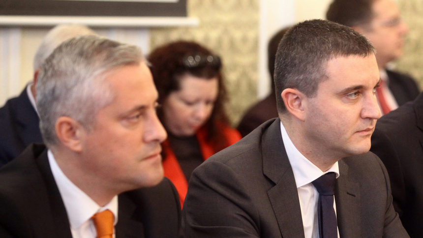 Инициативата е на министрите на икономиката Божидар Лукарски (вляво) и министъра на финансите Владислав Горанов.