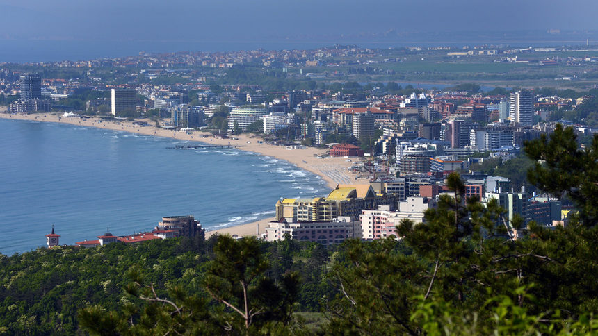 Проверките изгониха българските туристи от Слънчев бряг, твърдят от Съюза на собствениците