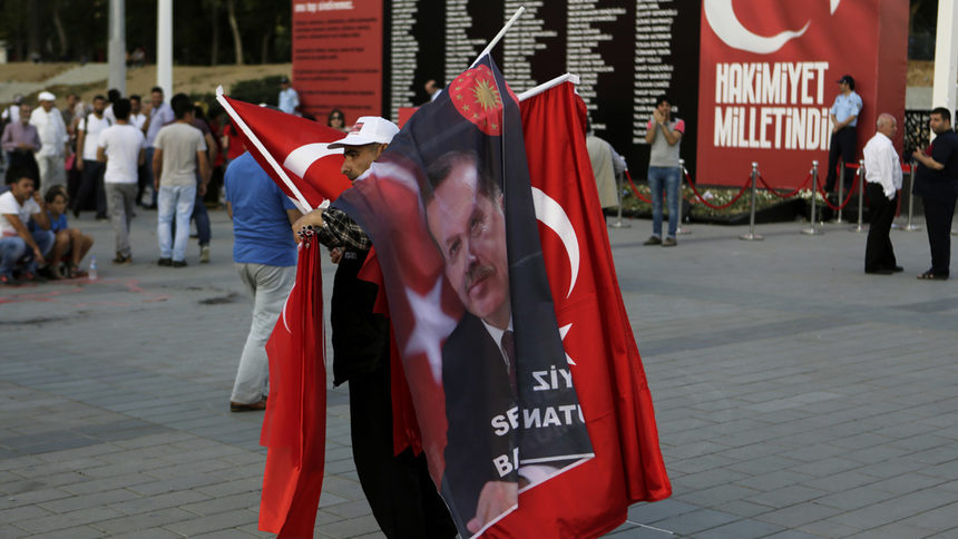 Журналистически организации критикуваха Турция заради натиска над медиите