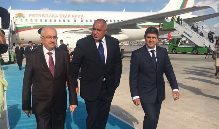 Борисов пристигна в Истанбул за разговори с премиера и президента на Турция