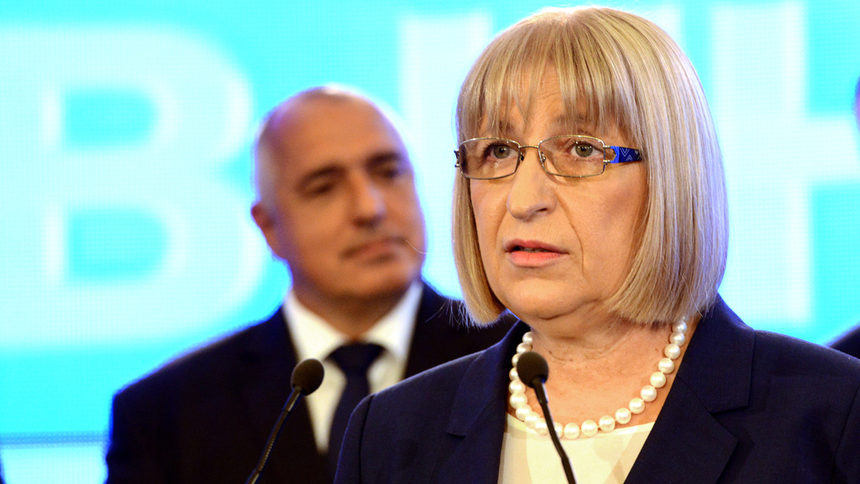 Цецка Цачева: Не тръгвам на битка, но мога да туширам конфликти