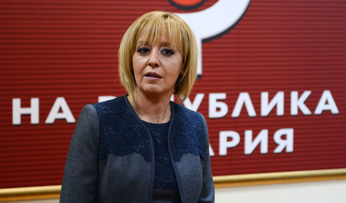 Мая Манолова сезира Конституционния съд в средата на октомври. След искането й обаче последваха още промени в Изборния кодекс, макар и толкова близо до изборите на 6 ноември.