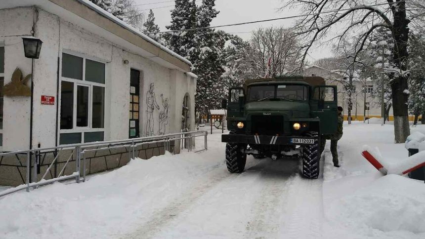 Военни оказват помощ в бедстващи населени места в област Русе