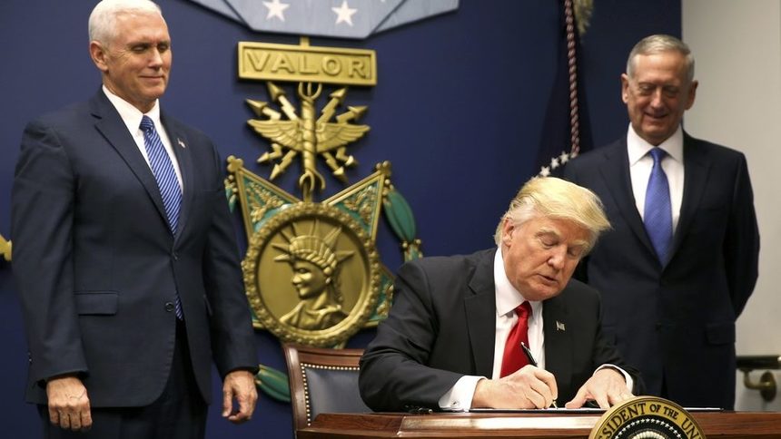 Тръмп затвори за 120 дни границите на САЩ за бежанци