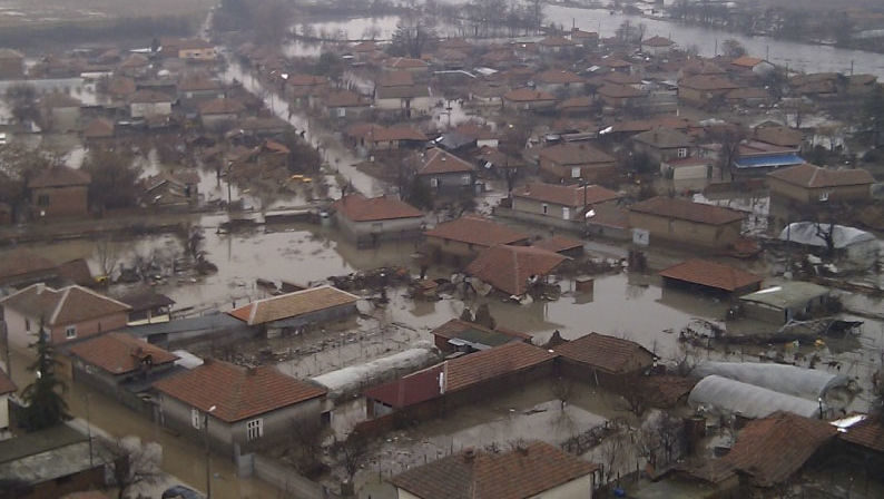 Село Бисер часове след наводнението