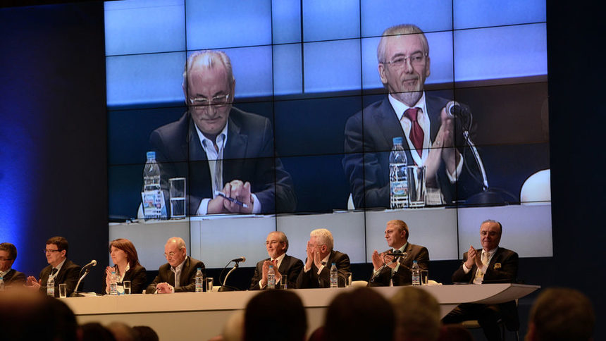 Снимката е от 2013 г., малко след като Местан е избран за лидер на ДПС, а Доган става почетен председател