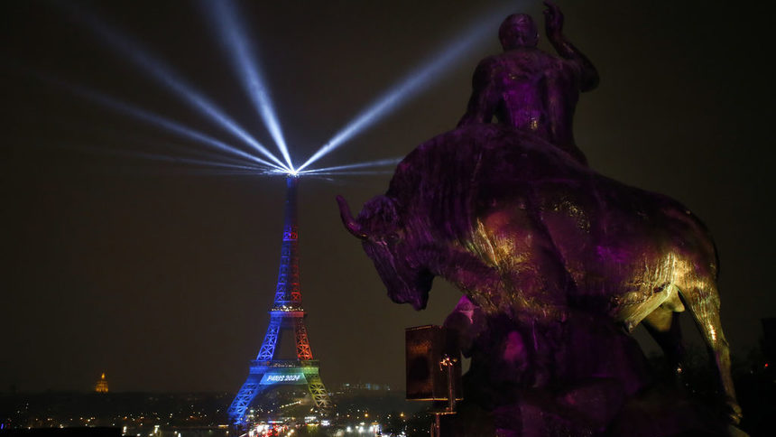 Париж засега е считан за фаворит за домакин на игрите през 2024 г.