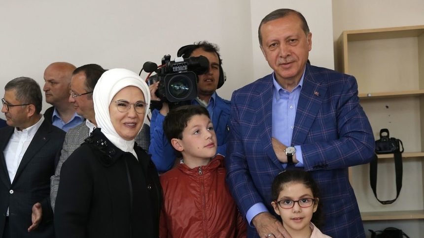Защо екипът на Ердоган смята, че промените в Турция са за добро