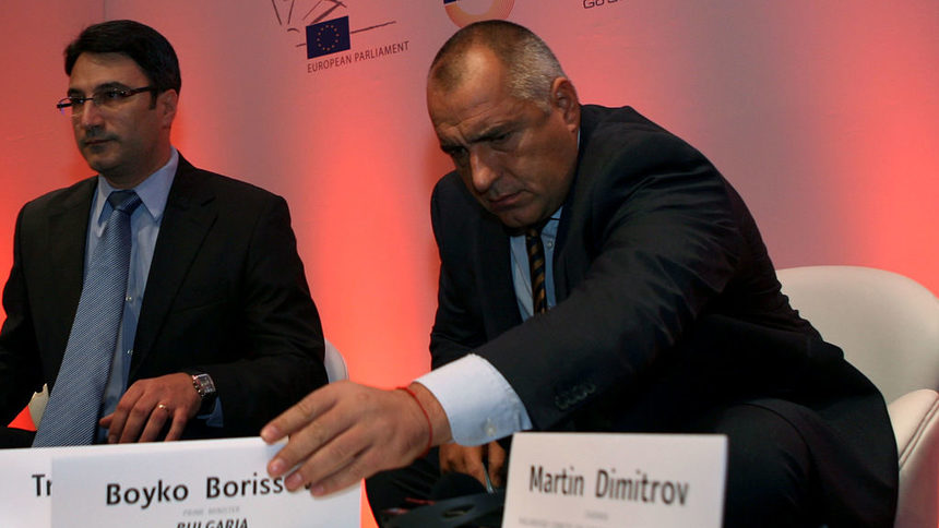 Трайчо Трайков и Бойко Борисов. Снимката е от 2010 г., когато Трайков беше министър на икономиката в първия кабинет на ГЕРБ.