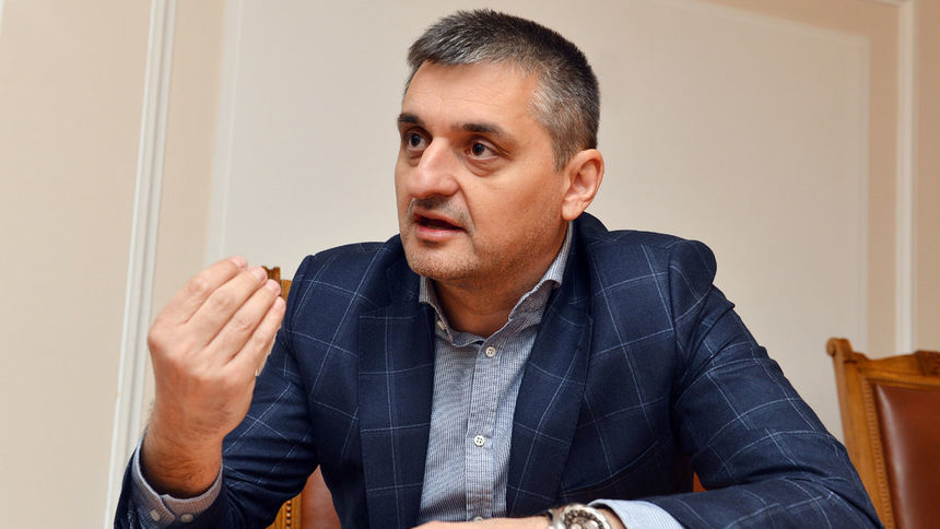 Кирил Добрев