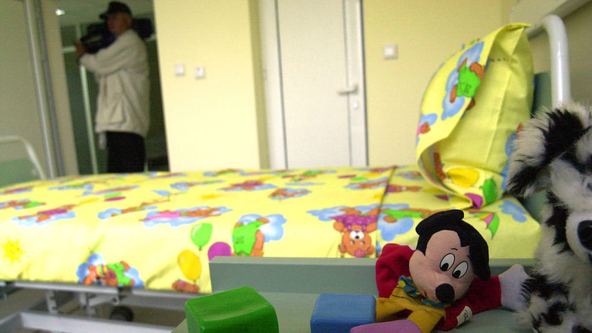 Служител в центъра за деца в Габрово обяви, че клиповете с насилие били правени за забавление