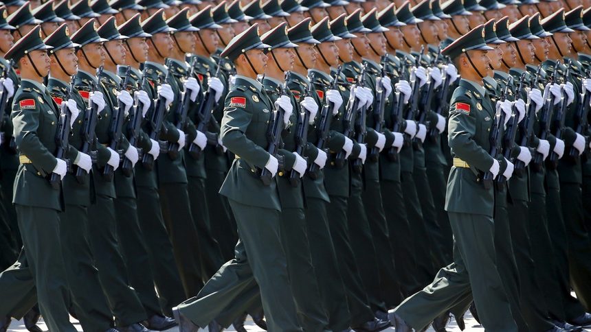 Китай мечтае да създаде "армия от световна класа" в идните тридесет години