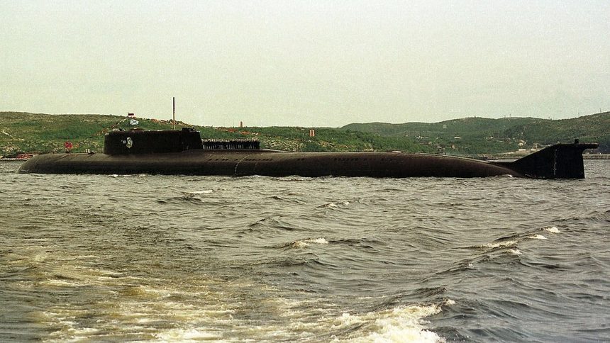 Руската ядрена подводница "Курск".