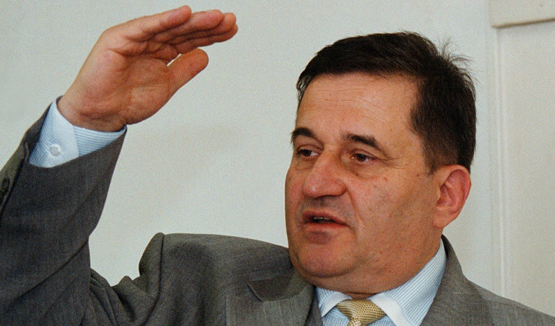 Проф. Александър Тасев, директор на Института за икономически изследвания и ръководител на работната група по изготвянето на анализа за "Белене"