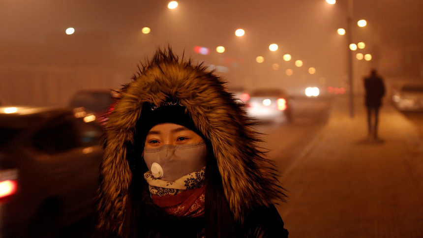 Замърсеният въздух в Азия поставя развитието на 17 милиона бебета в риск, предупреждава УНИЦЕФ