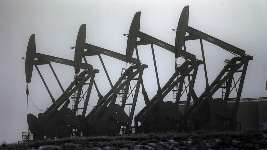 Световната банка ще спре да финансира проучвания и добив на нефт и газ след 2019 г.