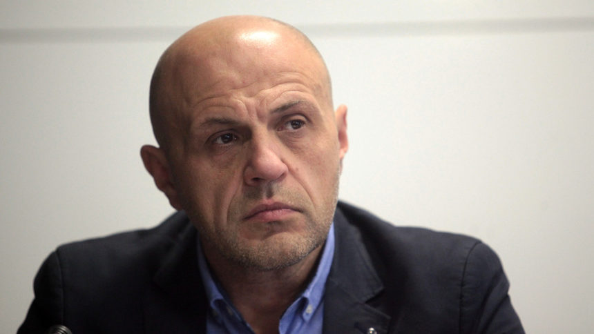 Томислав Дончев: Конфликт на интереси при Султанка Петрова няма
