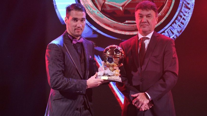 Ивелин Попов стана футболист на годината за трети пореден път