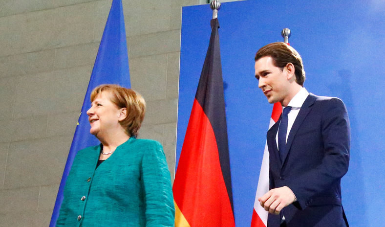 Австрийският канцлер напада Меркел в гръб