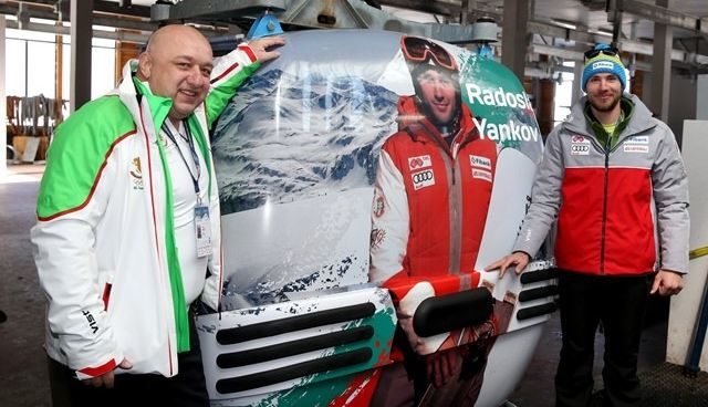 Архив: Красен Кралев със сноубордиста Радослав Янков в Банско през януари 2018 г.